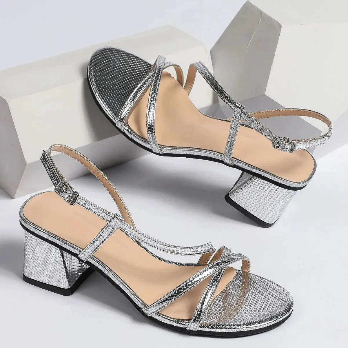 Hnzxzm Fashion Simple Women's Round Toe High Heel Sandals  Lace up Summer Women's Sandals Silver Versatile Sandals