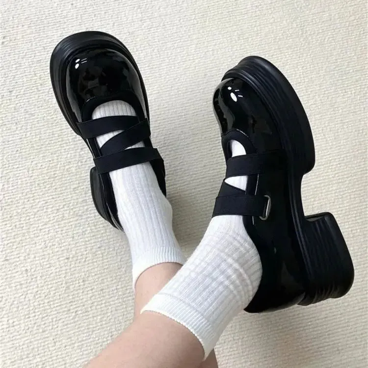 Hnzxzm Female Footwear Japanese Style Lolita Women's Shoes Loafers Gothic Off White Mary Jane High on Platform Slip Casual Summer 2024