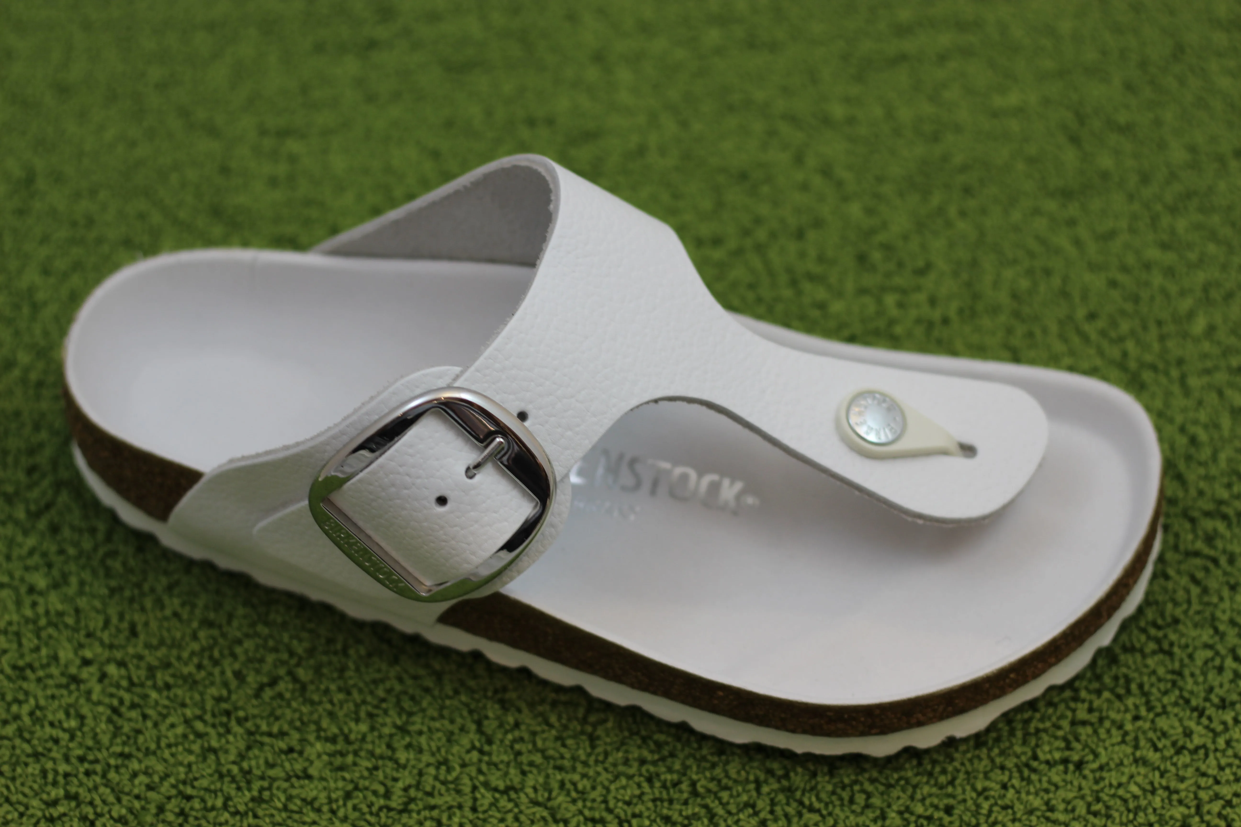 Women's Gizeh Big Buckle Sandal - White Leather